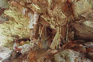 Avaiki cave colourful dripstones